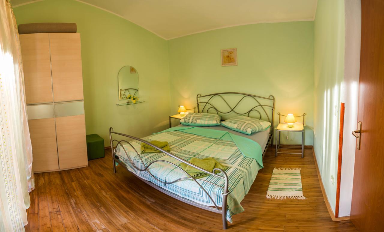 Apartments Angela 1711 Rakalj 외부 사진